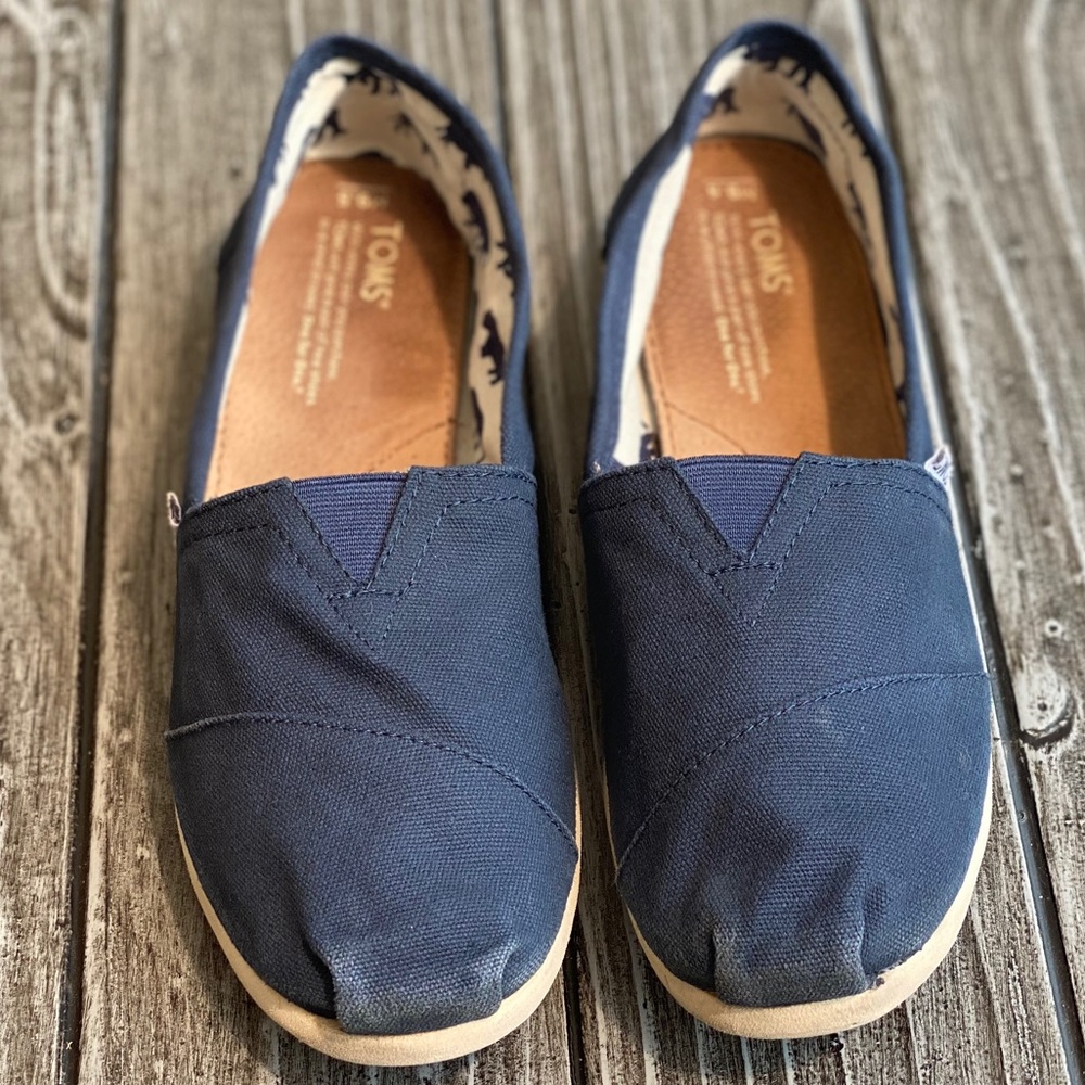 Tom's Classic Blue Flats w/Animal Print Inside - Picture 2 of 5